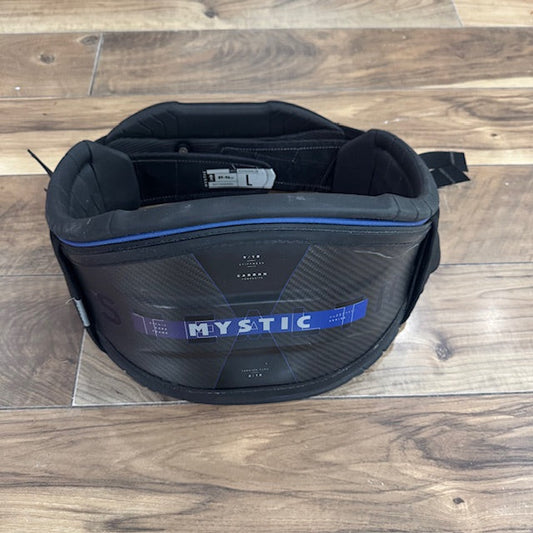  2024 Mystic Stealth Harness Large W/ 280 Ace Spreader Used