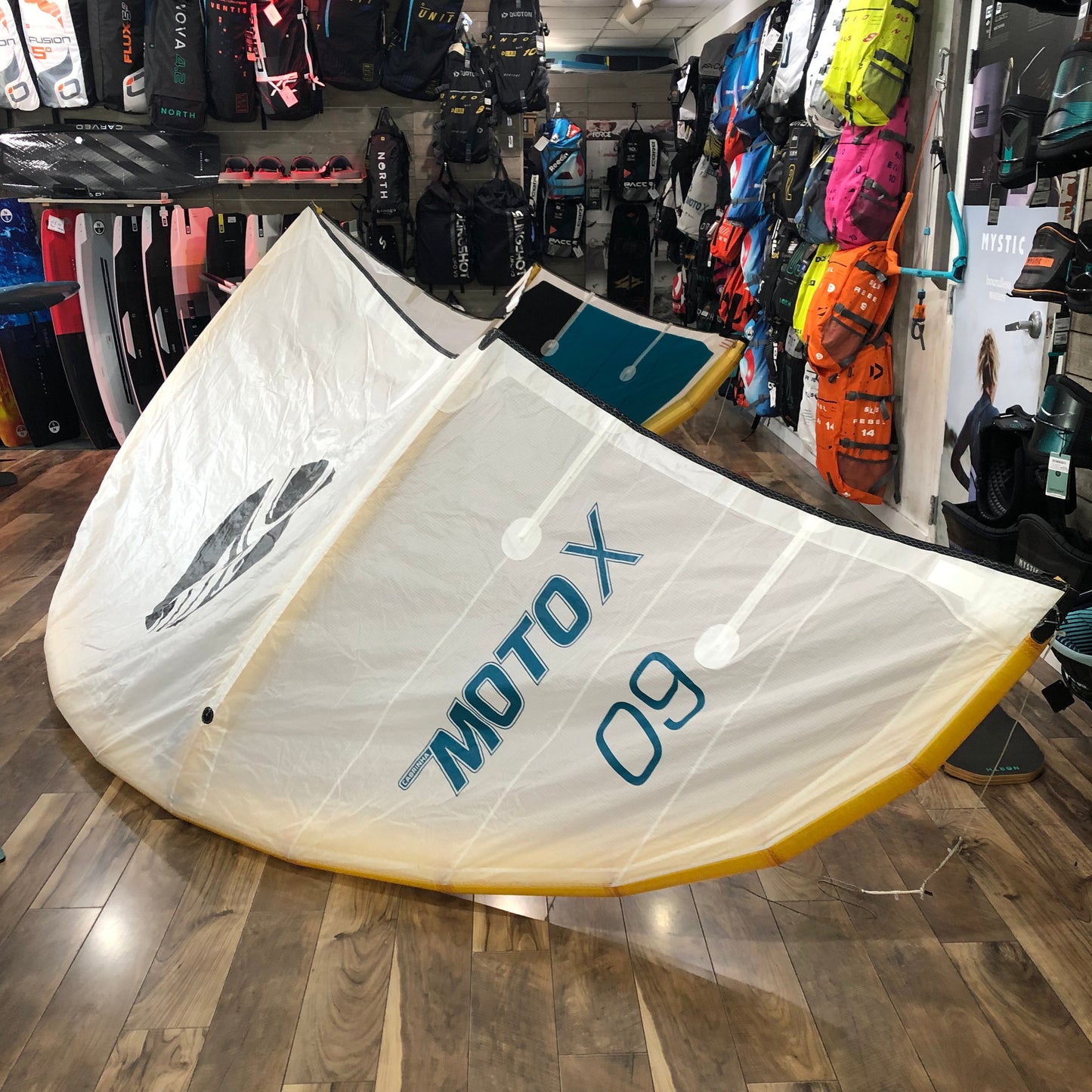  Cabrinha Moto X Design Works 9m Kite Used